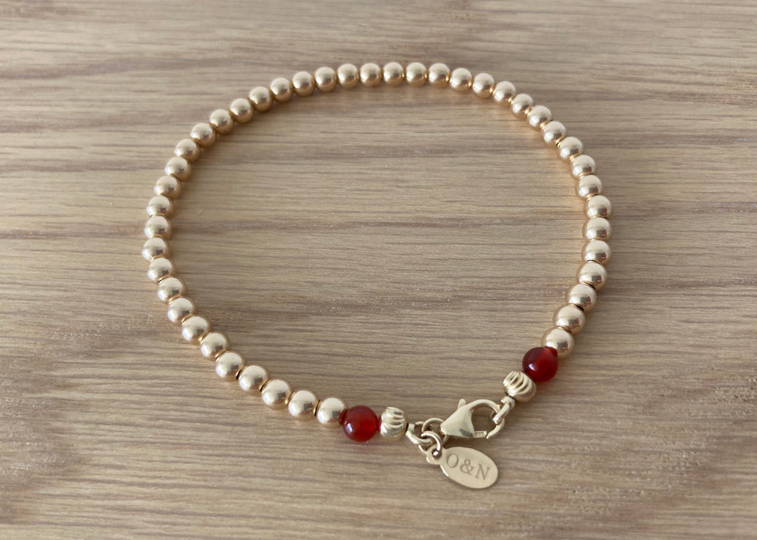 9 Carat Yellow Gold and Red Carnelian Beaded Bracelet