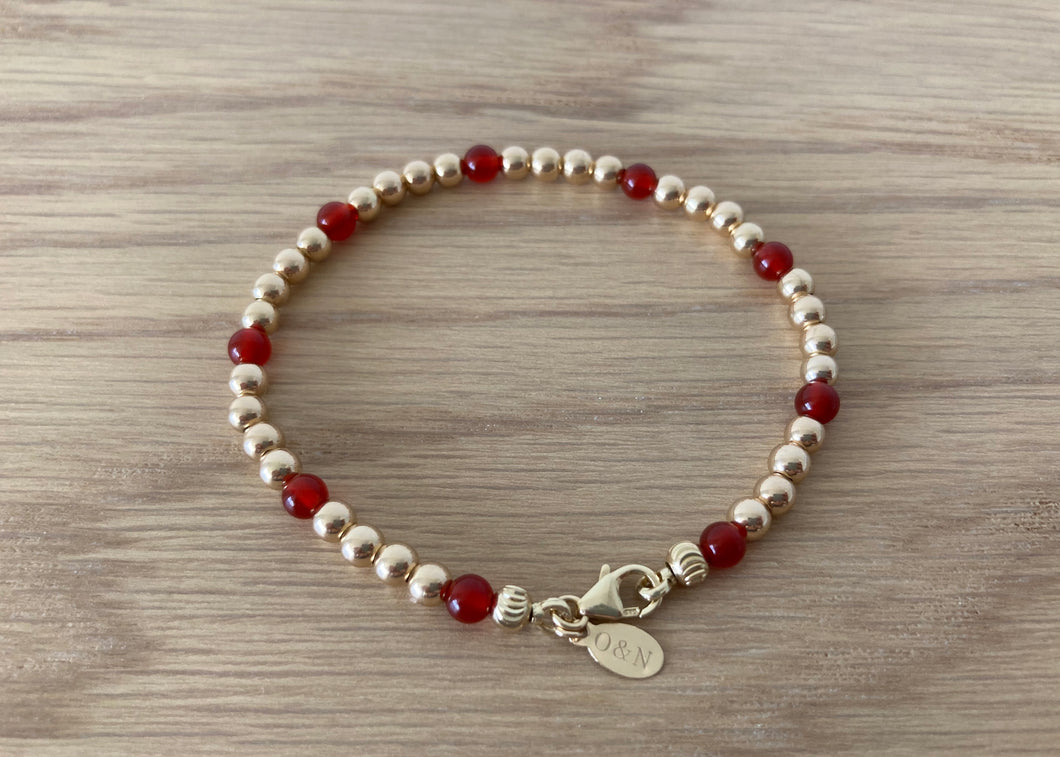 9 Carat Yellow Gold and Red Carnelian Beaded Bracelet